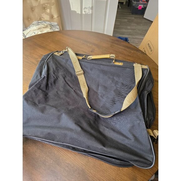 Verdi Tweed & Leather Folding 2-Suiter Garment Bag with Shoulder Strap - Picture 12 of 13